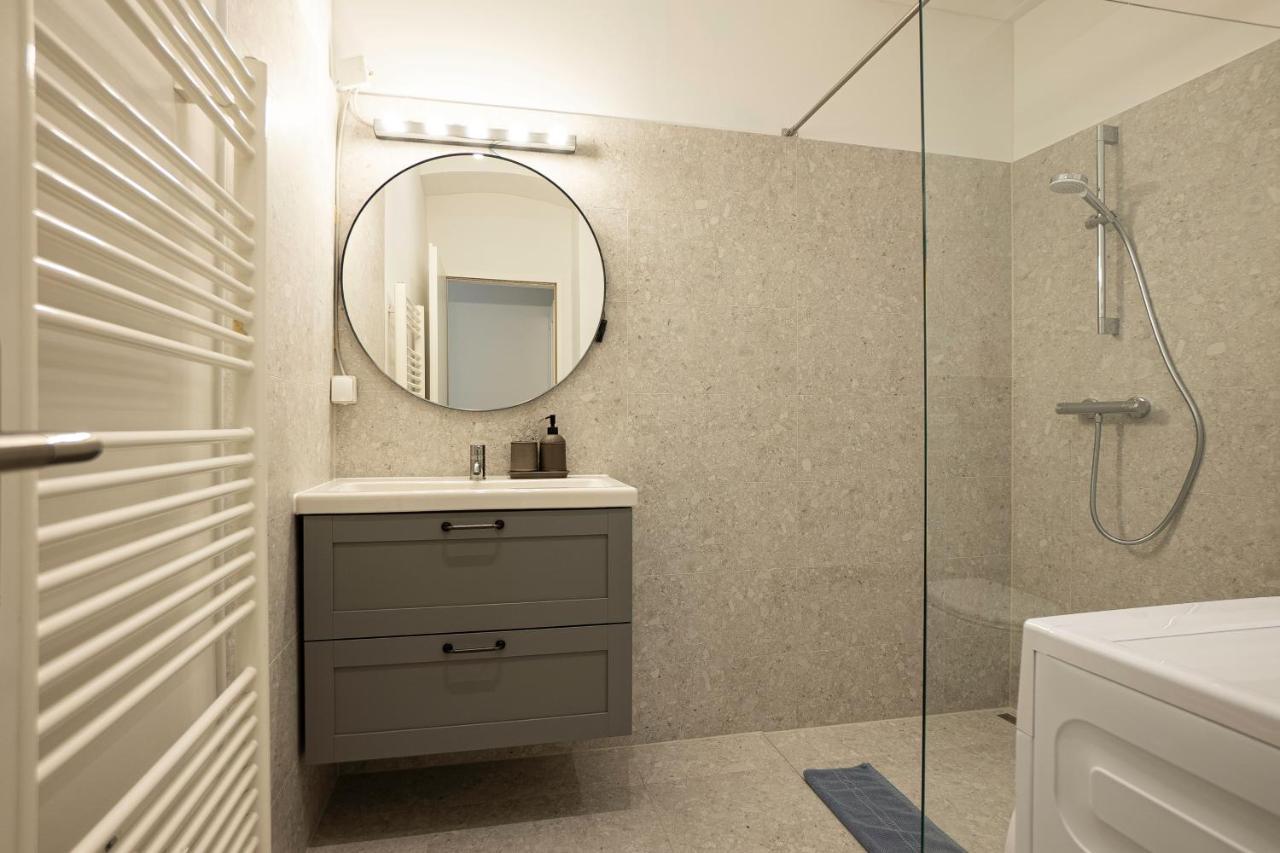 Experience Fresh Comfort In Our Brand-New Apartment In Vienna'S 17Th District Exterior photo